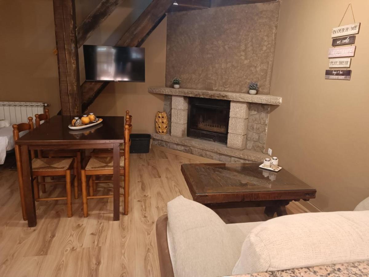 Hotel Rural La Casa De Irene Лубьян Экстерьер фото